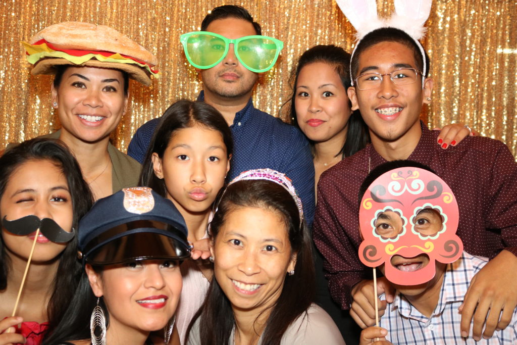 Toronto Photo Booth Rental Company Events 365 Canada   Toronto Photo Booth Rental 3 1 