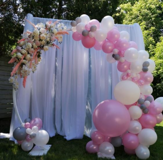 Wedding balloon decorations in Toronto 