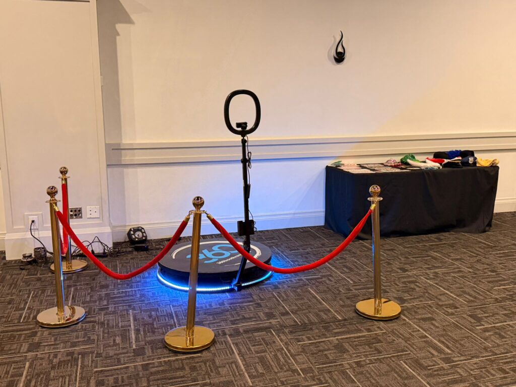 360 video booth for events